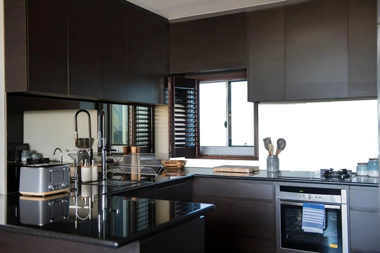 Apartament The Beach Pad - Breezy Bohemian Oceanfront Oasis Adelajda Australia